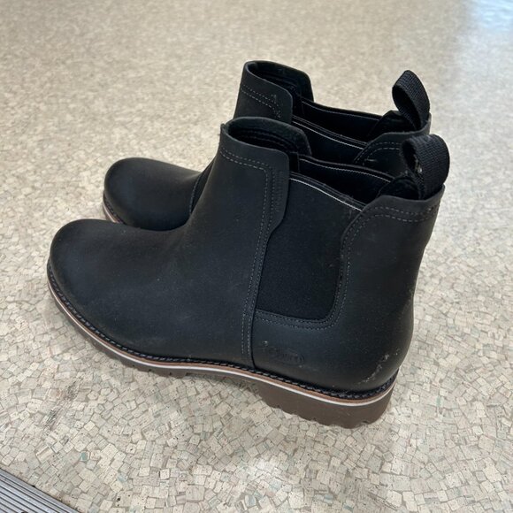 Women's Chaco Ankle Boots - Picture 2 of 5